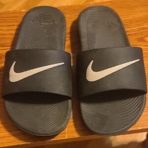 Nike Kids Black Slide Sandals